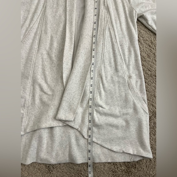 NWOT ATHLETA PRANAYAMA WRAP CARDIGAN HEATHER GREY SIZE Small - Picture 11 of 13